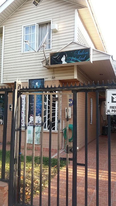 Peluqueria Soledad atiende con reserva de horas